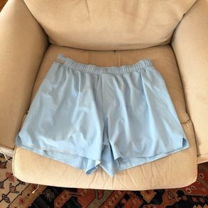 Lululemon men’s surge 4” shorts Medium